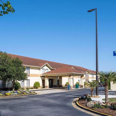 Days Inn & Suites By Wyndham Комърс Екстериор снимка
